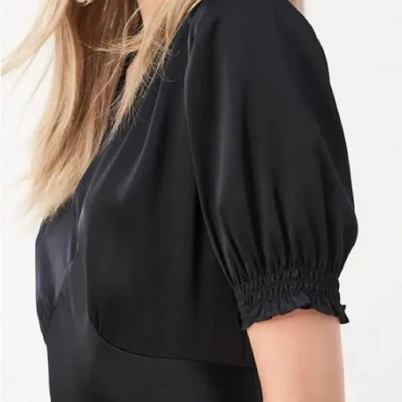 DVF soft satin Avianna maxi dress in black size 10. Perfect condition. - Picture 2 of 4